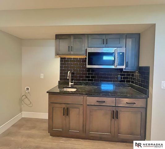 7810 Augustine Avenue, Lincoln, NE 68516