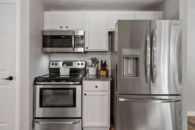 240 Stoneybrook Rd, Fitchburg, MA 01420