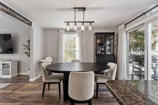 240 Stoneybrook Rd, Fitchburg, MA 01420