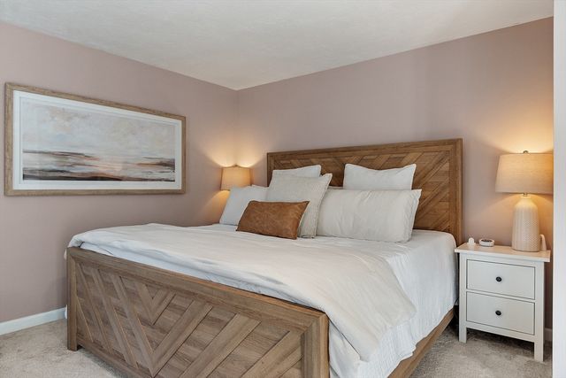 240 Stoneybrook Rd, Fitchburg, MA 01420