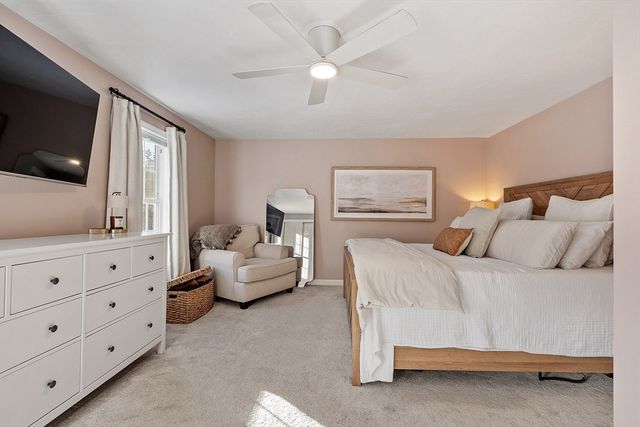 240 Stoneybrook Rd, Fitchburg, MA 01420