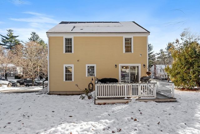 240 Stoneybrook Rd, Fitchburg, MA 01420