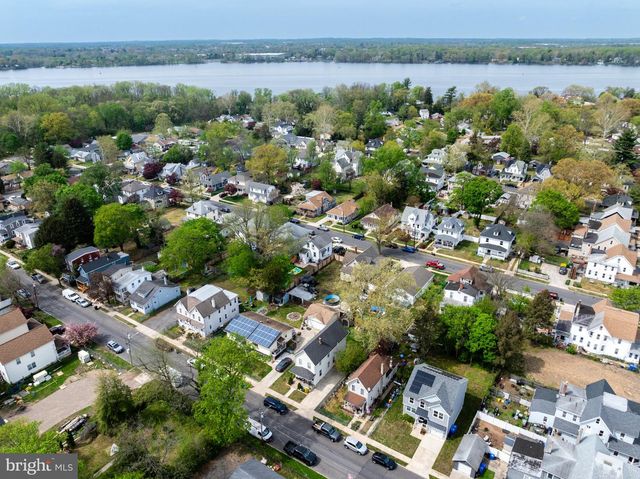 314 WASHINGTON ST, Delanco, NJ 08075