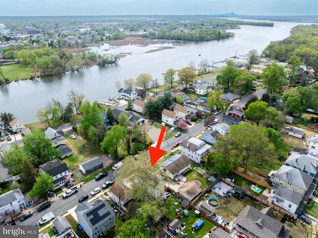 314 WASHINGTON ST, Delanco, NJ 08075