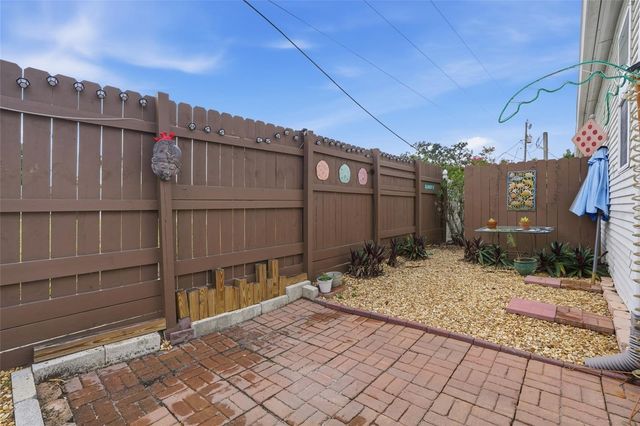 110 W MARLAND COURT, Nokomis, FL 34275
