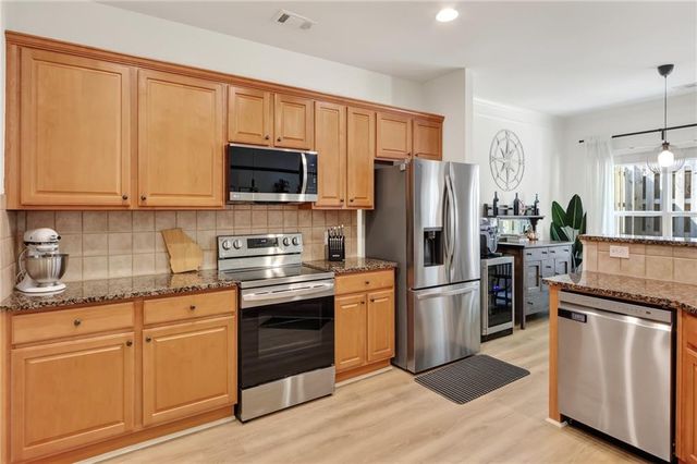 502 Hillside Trail, Woodstock, GA 30188