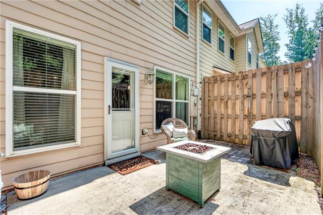 502 Hillside Trail, Woodstock, GA 30188