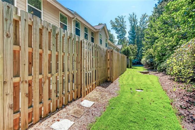 502 Hillside Trail, Woodstock, GA 30188