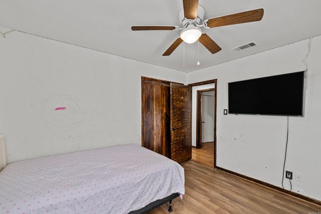 22 Pennwood Drive, Sherwood, AR 72120