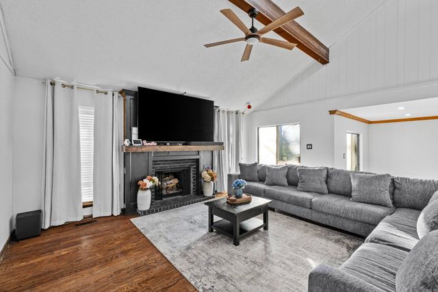 22 Pennwood Drive, Sherwood, AR 72120