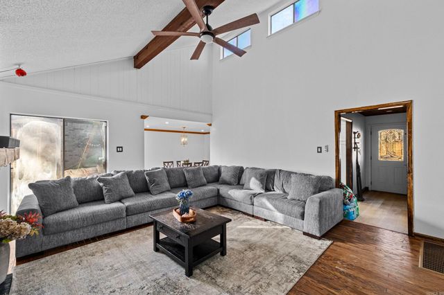 22 Pennwood Drive, Sherwood, AR 72120