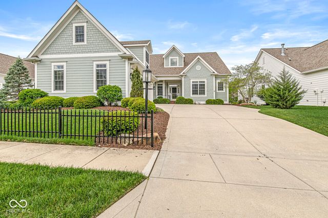 764 Hanover Close, Zionsville, IN 46077