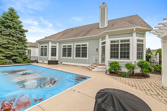 764 Hanover Close, Zionsville, IN 46077