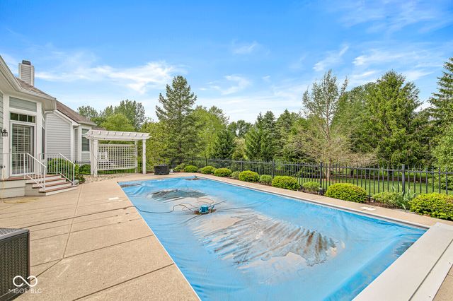 764 Hanover Close, Zionsville, IN 46077