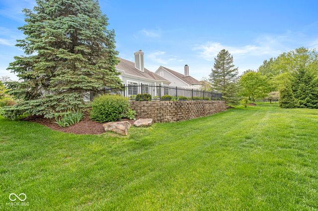 764 Hanover Close, Zionsville, IN 46077