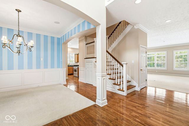 764 Hanover Close, Zionsville, IN 46077