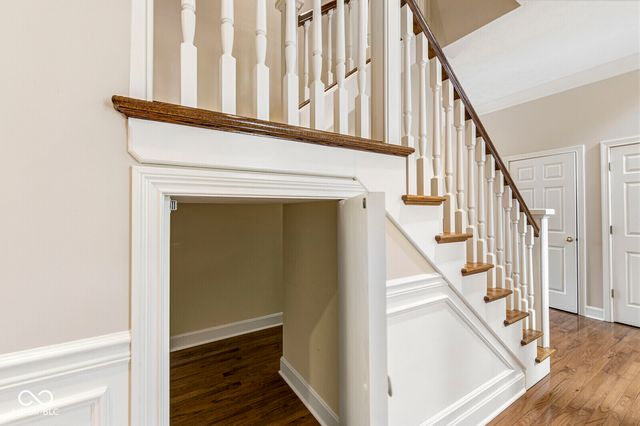 764 Hanover Close, Zionsville, IN 46077