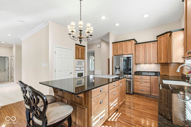 764 Hanover Close, Zionsville, IN 46077