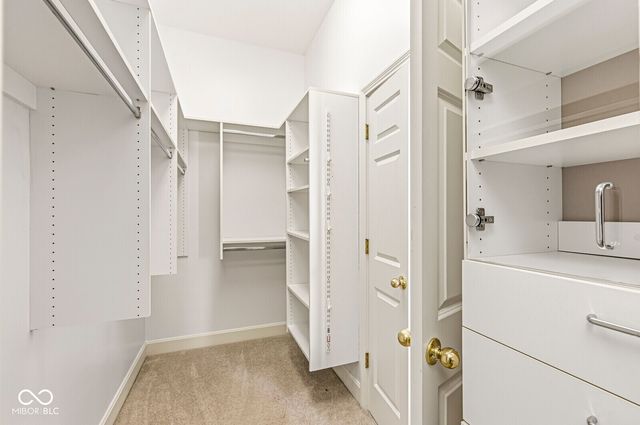 764 Hanover Close, Zionsville, IN 46077