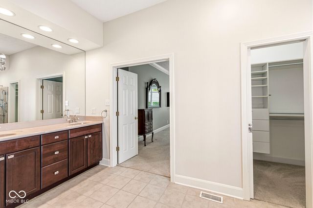 764 Hanover Close, Zionsville, IN 46077