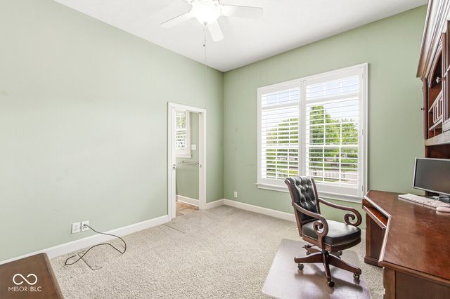 764 Hanover Close, Zionsville, IN 46077
