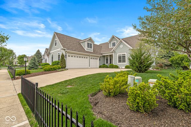 764 Hanover Close, Zionsville, IN 46077