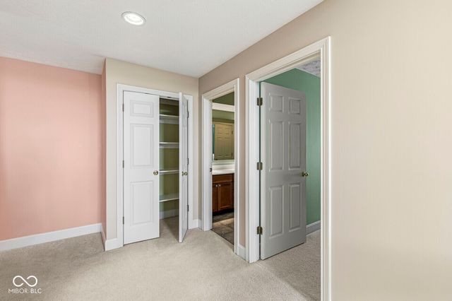 764 Hanover Close, Zionsville, IN 46077