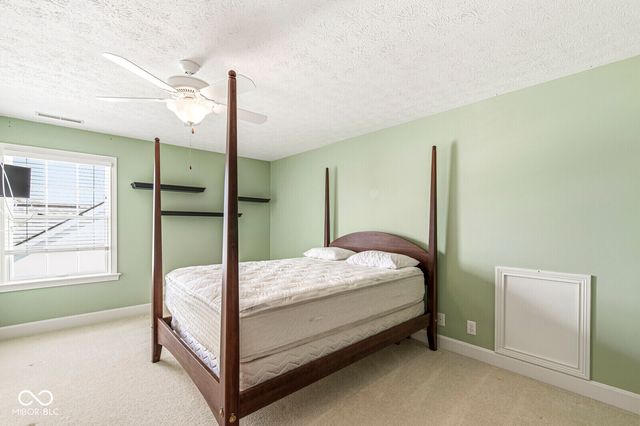764 Hanover Close, Zionsville, IN 46077