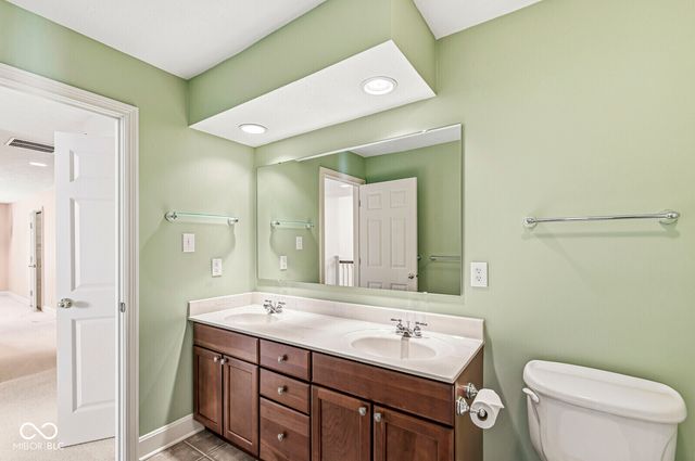 764 Hanover Close, Zionsville, IN 46077