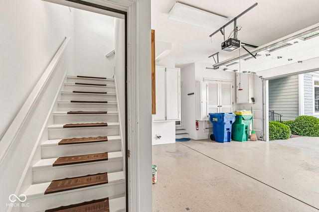 764 Hanover Close, Zionsville, IN 46077