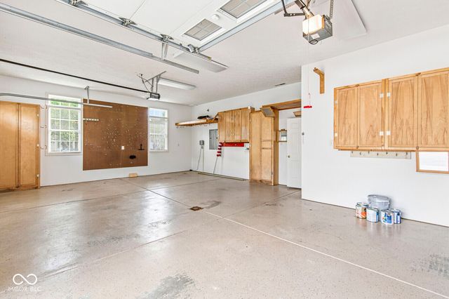 764 Hanover Close, Zionsville, IN 46077