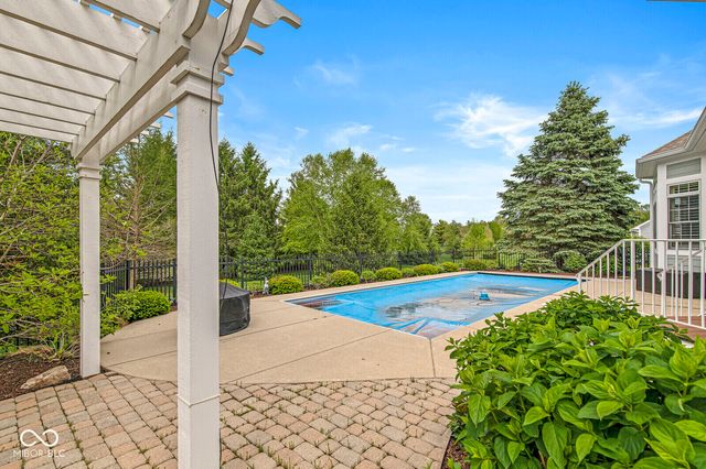 764 Hanover Close, Zionsville, IN 46077