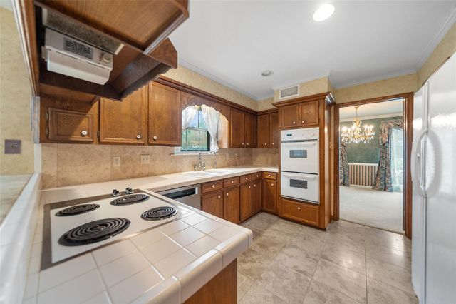 13619 Charwell Crossing Lane, Houston, TX 77069