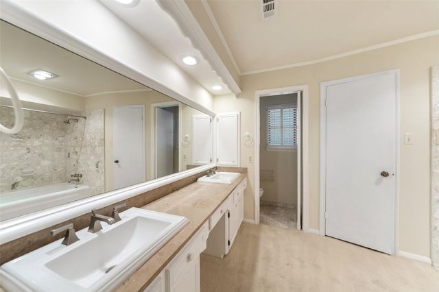 13619 Charwell Crossing Lane, Houston, TX 77069