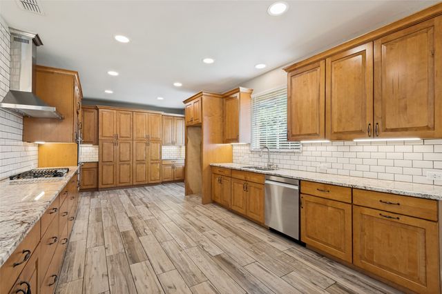 411 Greenway Court, Coppell, TX 75019