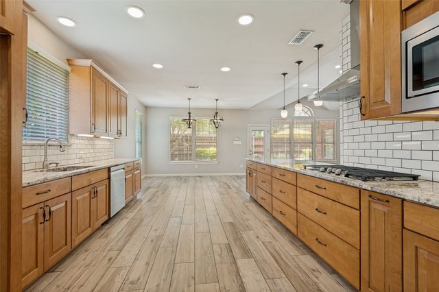 411 Greenway Court, Coppell, TX 75019
