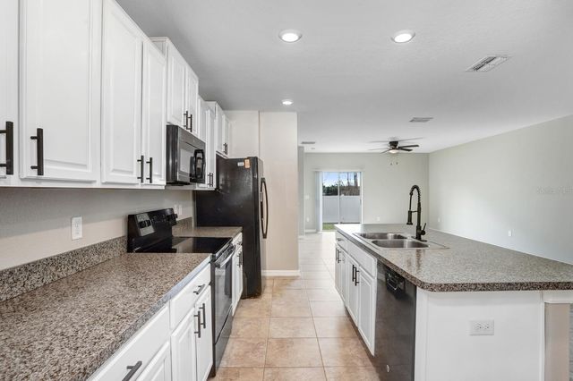 10256 CARLOWAY HILLS DRIVE, Wimauma, FL 33598