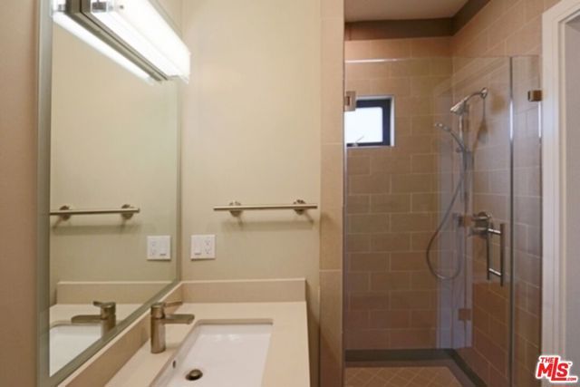 12234 Montana Avenue 402, Los Angeles, CA 90049
