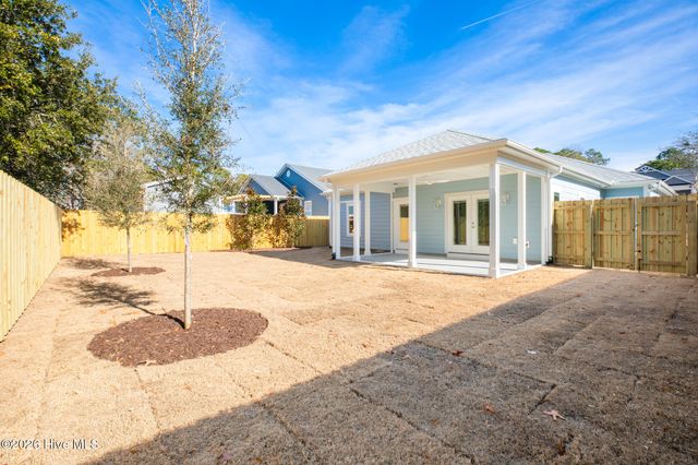 165 NW 4th Street, Oak Island, NC 28465