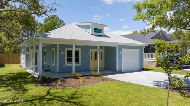 165 NW 4th Street, Oak Island, NC 28465