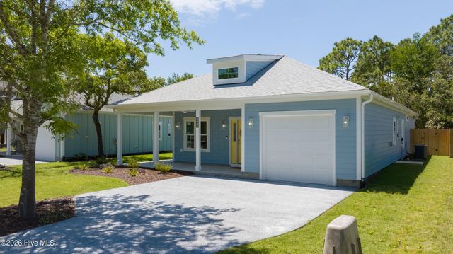 165 NW 4th Street, Oak Island, NC 28465