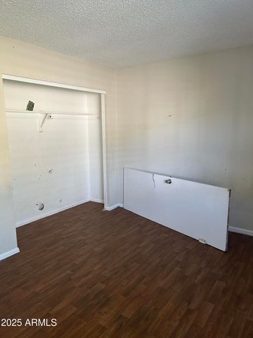 8814 W COOLIDGE Street, Phoenix, AZ 85037