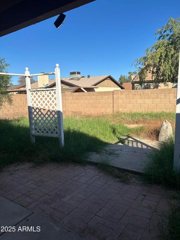 8814 W COOLIDGE Street, Phoenix, AZ 85037