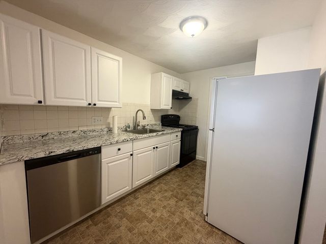 1000 Governor's Drive 15, Winthrop, MA 02152