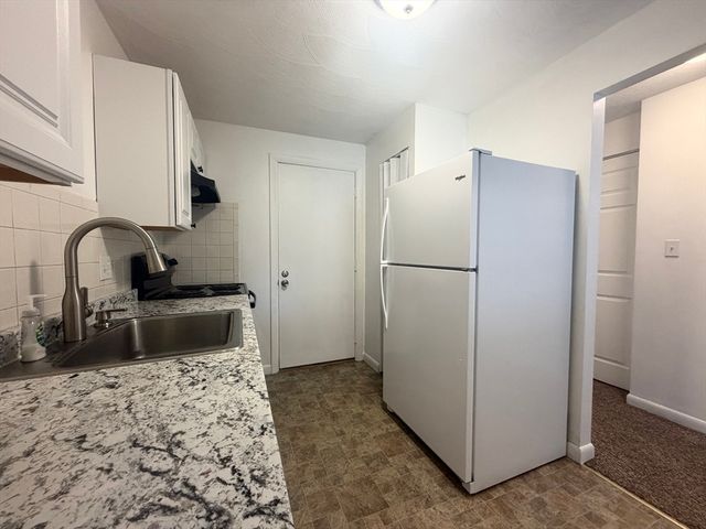 1000 Governor's Drive 15, Winthrop, MA 02152