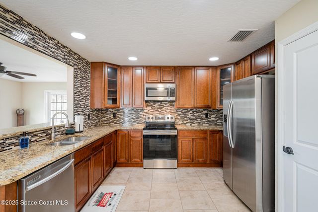 1395 Cromey Road NE, Palm Bay, FL 32905