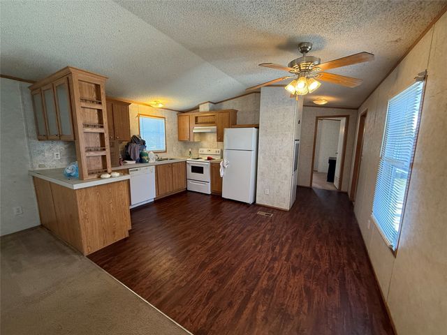 1321 Phoenix Court, Granbury, TX 76048