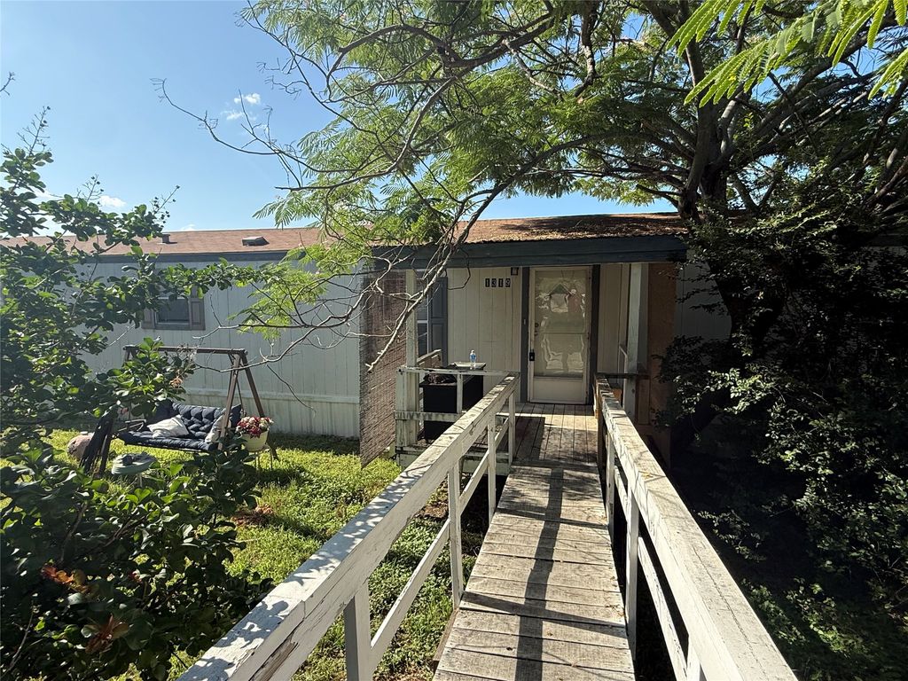 1321 Phoenix Court, Granbury, TX 76048
