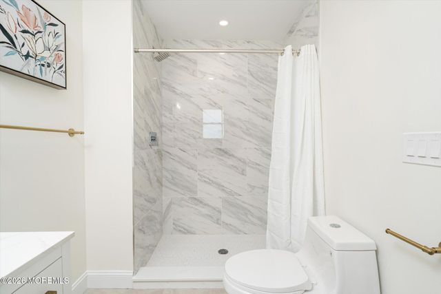 615 S Barnegat Avenue, Ship Bottom, NJ 08008