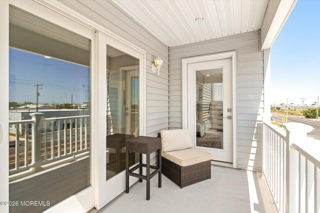 615 S Barnegat Avenue, Ship Bottom, NJ 08008